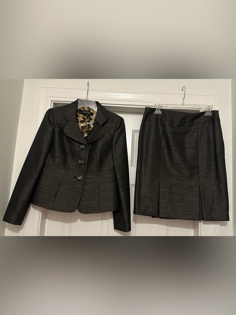 Kasper Black Textured Pencil Skirt and Jacket Set